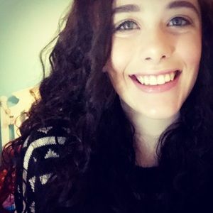 Meet your Posher, Saylor